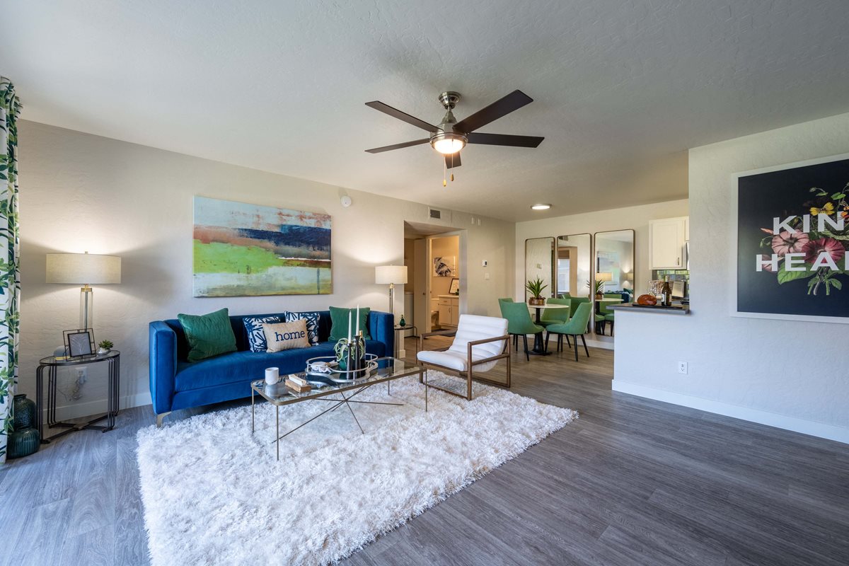 Crestone At Shadow Mountain Apartments